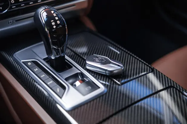 إنراشا كازينو تطبيق أندرويد/آي أو إس